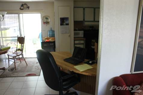 Wonderful Office area right off the kitchen