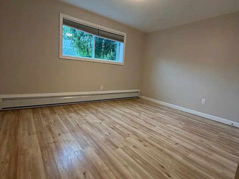 Willard Street Apartments offers the perfect location, with easy access to all major Highways 495... — Photo 6