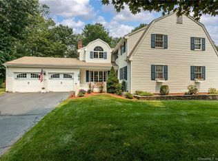 77 Goff Brook Cir, Wethersfield, CT 06109