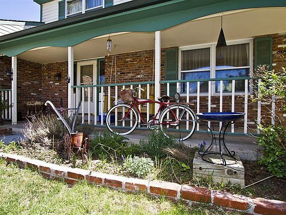 Exterior - Front