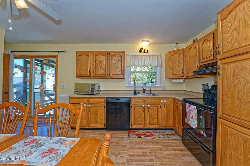 3rd image of 34 Central Avenue