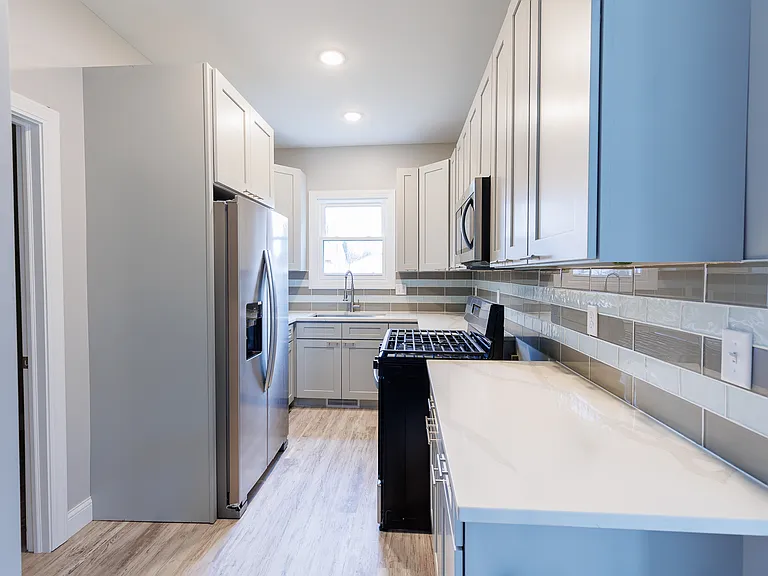 805 E Olive St #1 — Photo 5