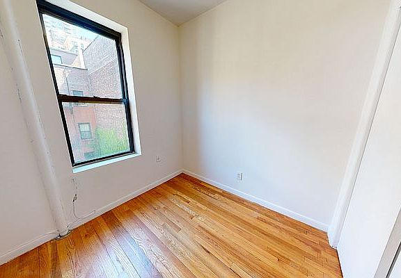 4th image of 307 E 77th St APT 6E