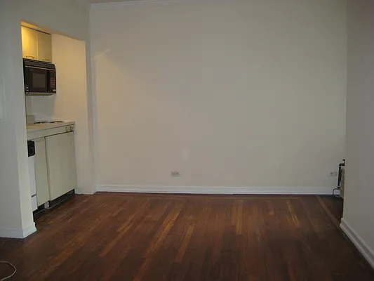 Rented by Segallis Real Estate | media 21