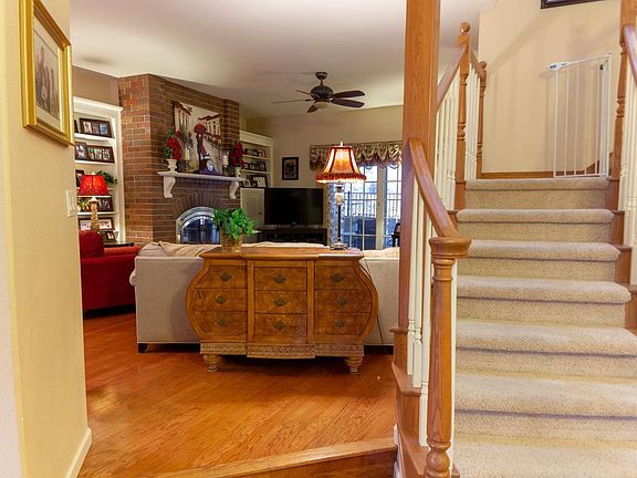 5th image of 21090 Christopher Cir