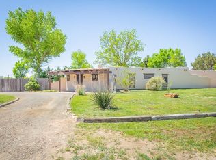 704 Saunders Dr, Roswell, NM 88201