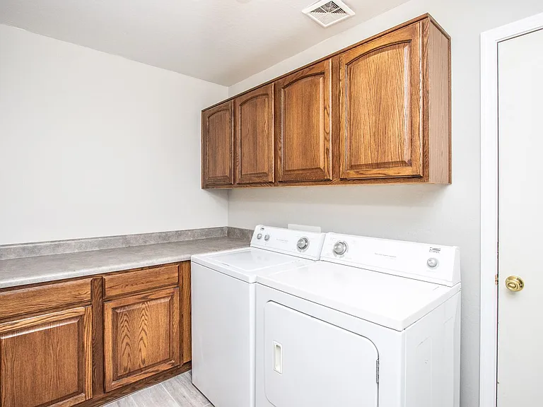 1478 E Stirrup Ln — Photo 14