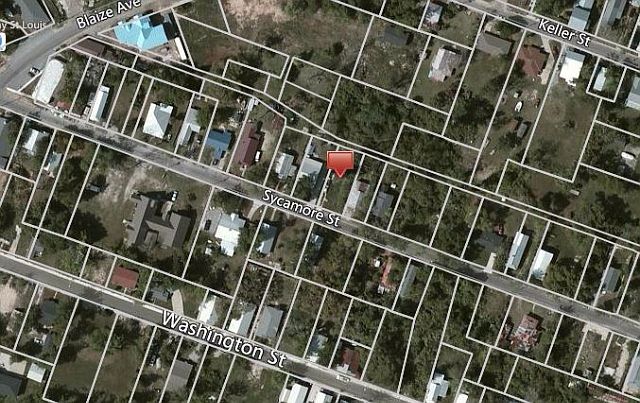 2nd image of 233 Sycamore St