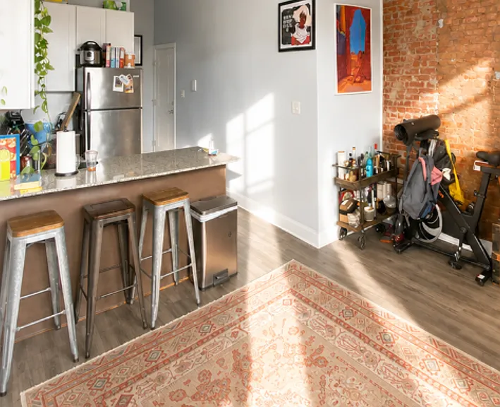 635 W Girard Ave #A — Photo 2
