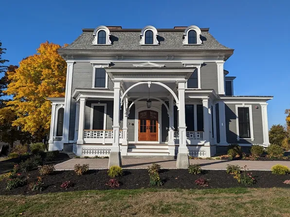 11 Lowell Rd #1A, Groton, MA 01450