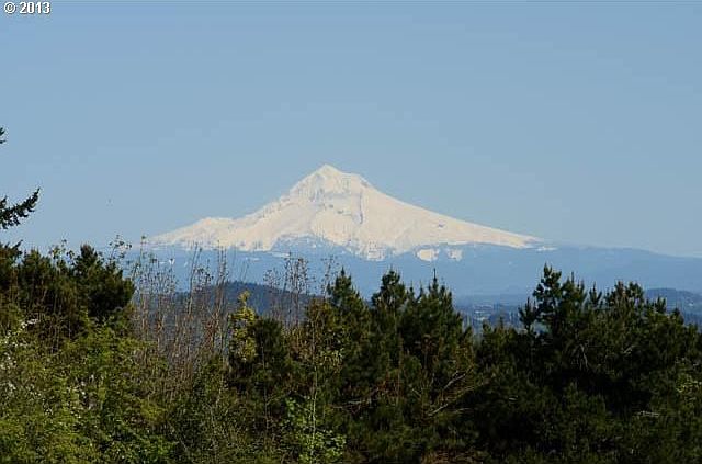 2nd image of 1933 Highlands Loop