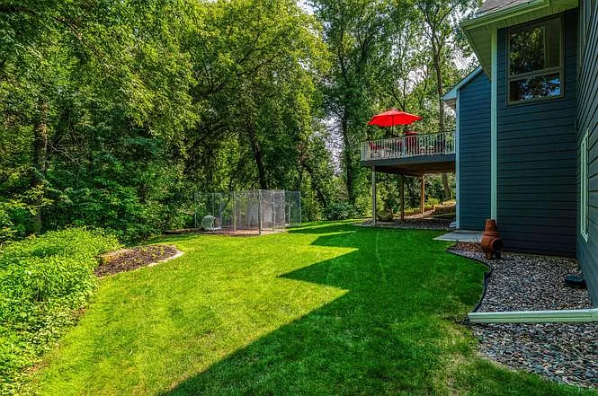 5498 Maple Ridge Ct — Photo 39
