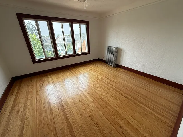 2 bed, 800 sqft, $1,090 — Photo 3