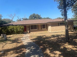 1904 Okelley Rd, Rockdale, TX 76567