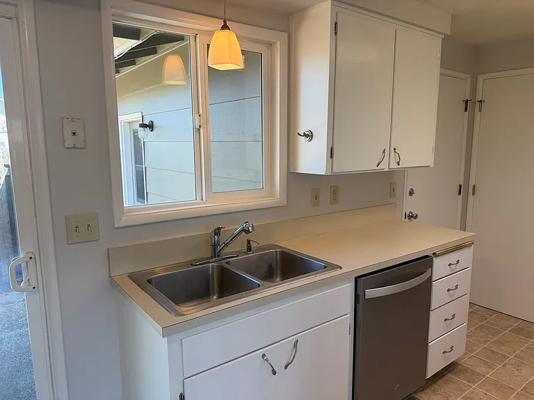 2355 Corral Dr — Photo 13