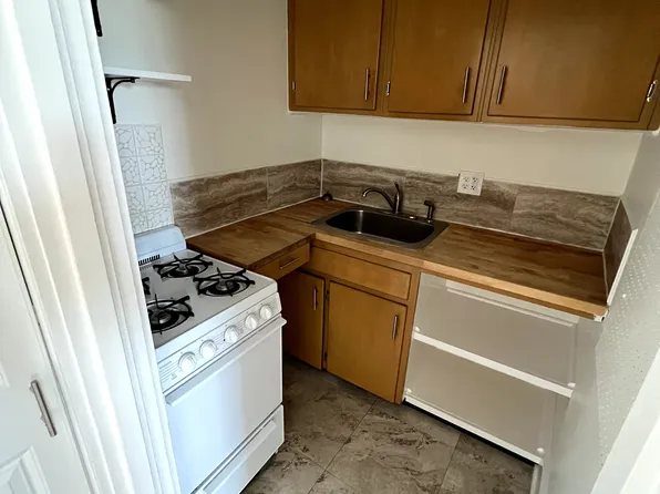 42 N State St #10, Concord, NH 03301