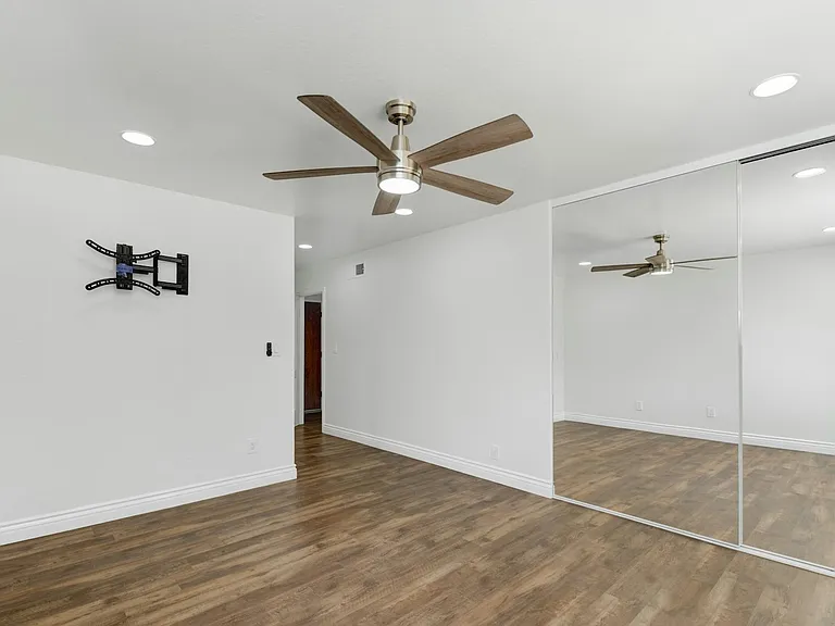 1531 Sundale Rd — Photo 26