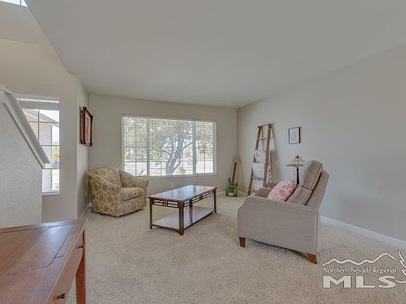 5th image of 4982 Lorenzo Ct