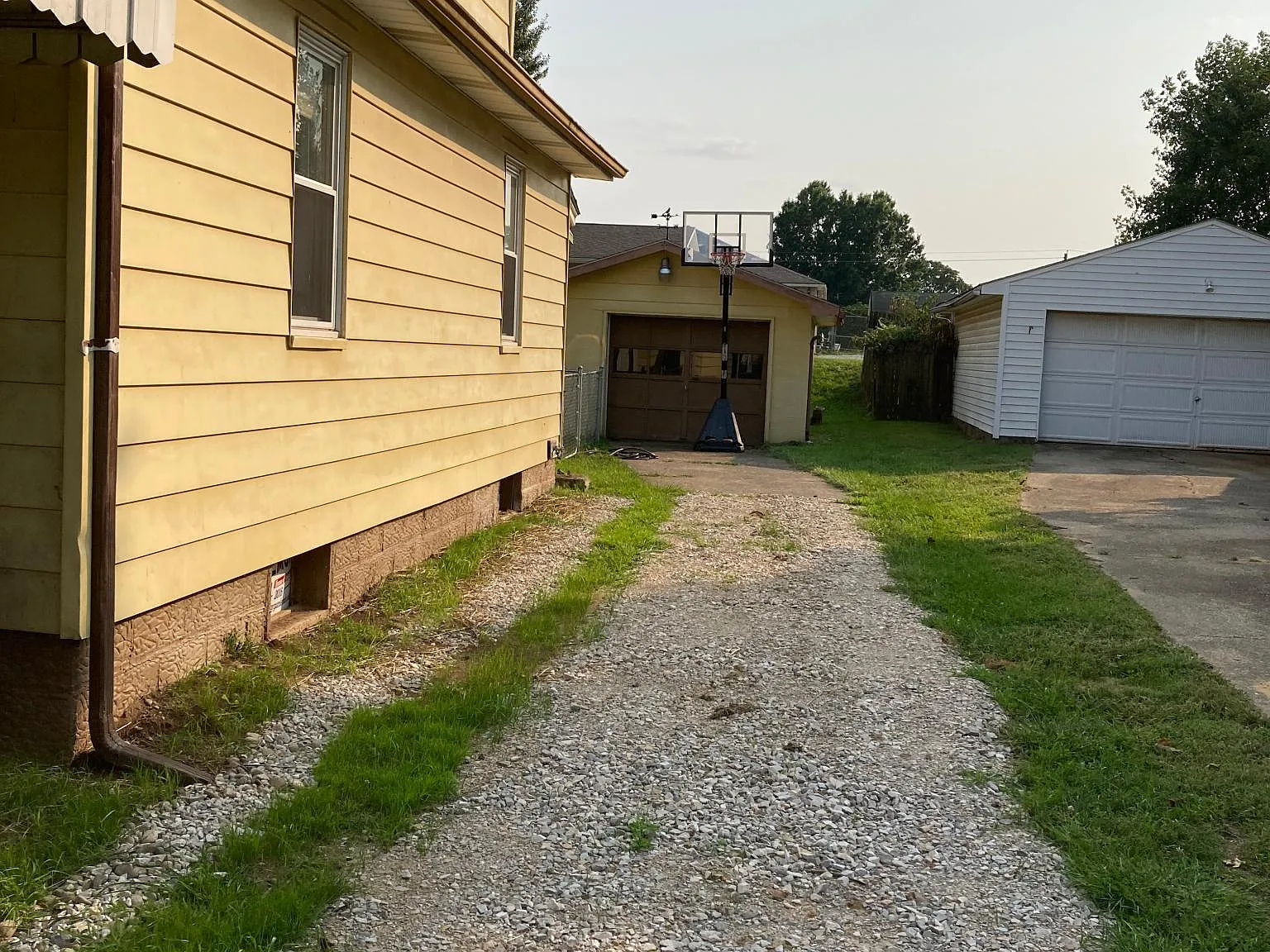 3 bed, 1430 sqft, $1,200 — Photo 3