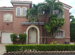 1005 NW 126th Ct, Miami, FL 33182