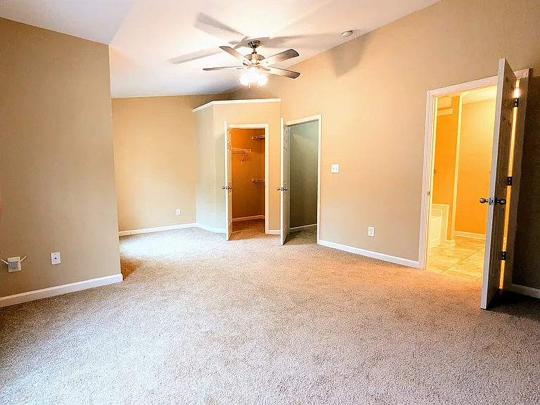 300 Knelston Oak Dr — Photo 16