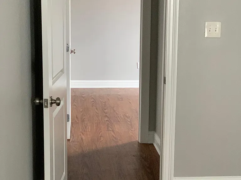 2616 Franklin Ave — Photo 13
