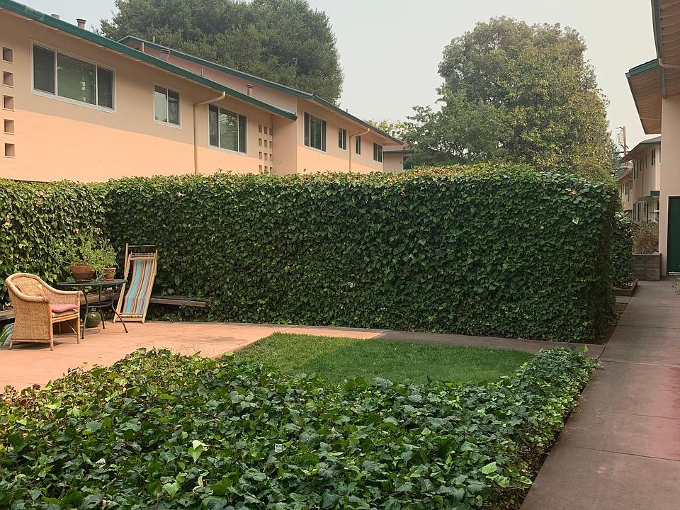 1st image of 815 Roble Ave #2