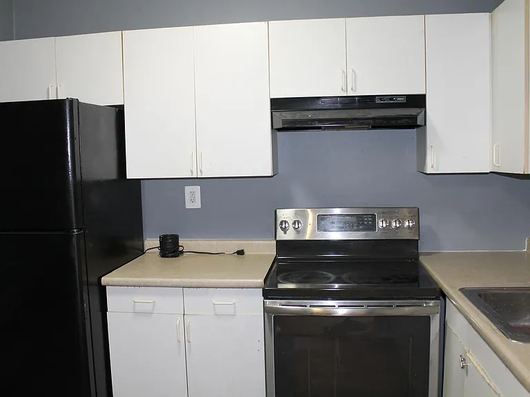 61 King Charles Cir — Photo 5