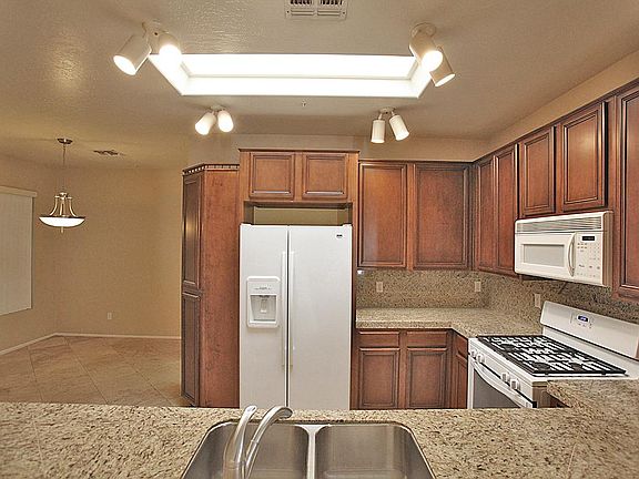 3rd image of 17954 N 80th Pl
