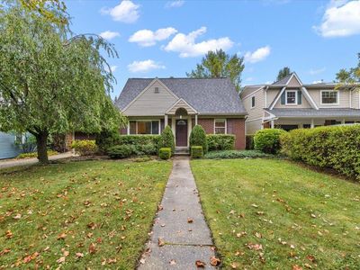 1905 Crestland Dr, Ann Arbor, MI, 48104