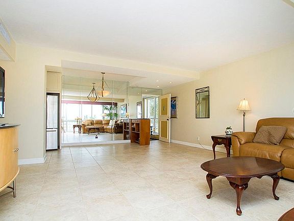 5th image of 31 Island Way APT 202