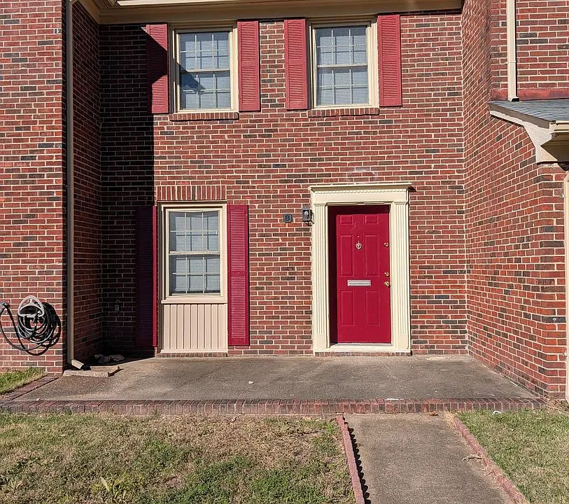 321 Advocate Ct #B