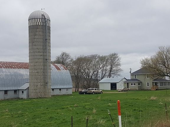 3rd image of 1193 County Hwy S