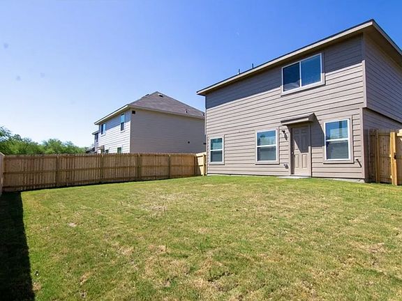 3rd image of 1019 Harper Ln