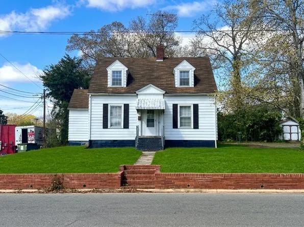 645 Patterson St, Eden, NC 27288