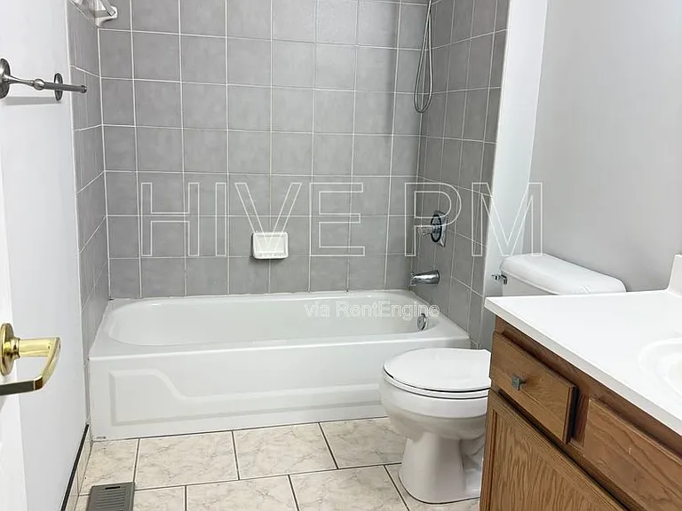 826 Rossford Run — Photo 16