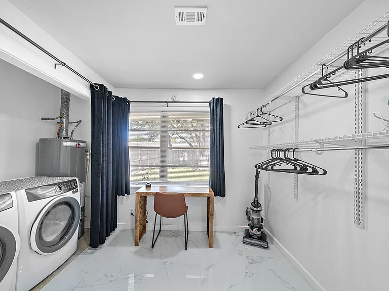 11018 Endicott Ln — Photo 27