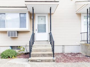 670 Union Ave APT 2, Providence, RI 02909