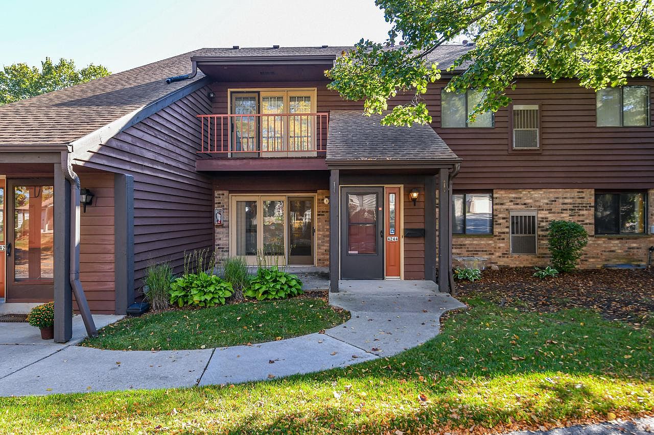4244 South Ridgewood LANE, Milwaukee, WI 53221 MLS 1852952 Zillow