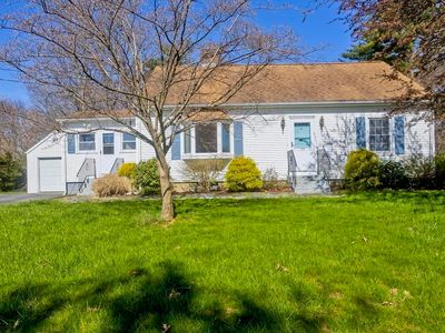 79 Mountain Rd, Holyoke, MA, 01040