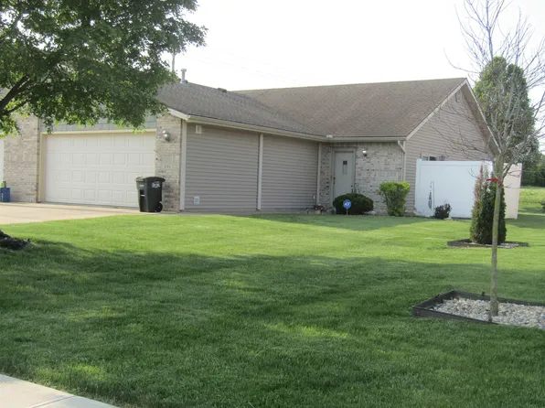 398 Haley Dr, Kendallville, IN 46755
