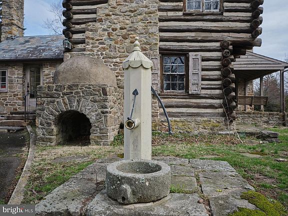 4th image of 2519 Ash Mill Rd