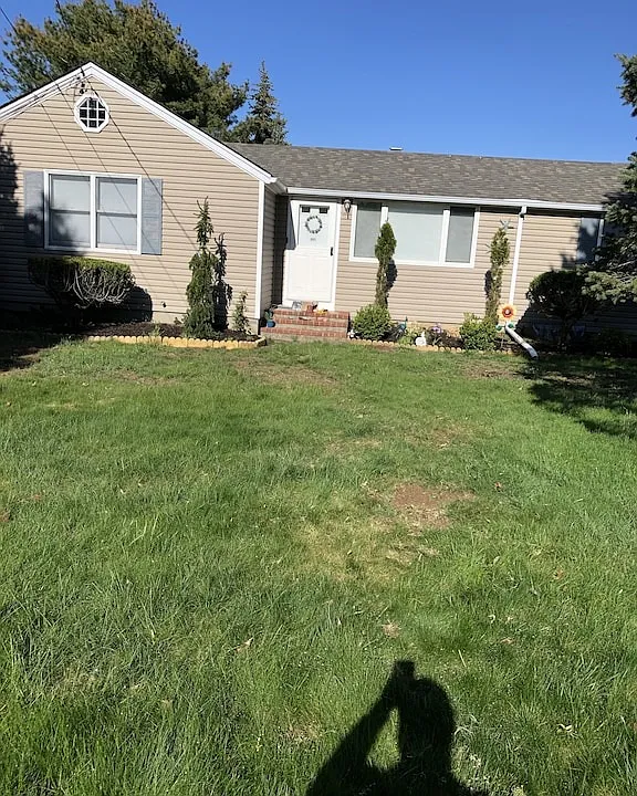 885 Little Neck Rd
