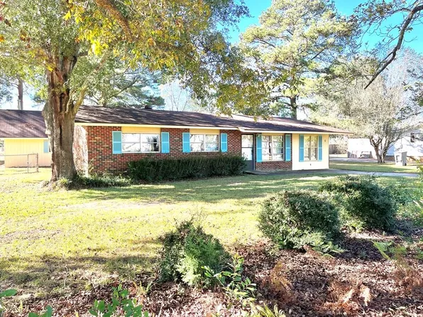 5 Sansbury St, Daleville, AL 36322