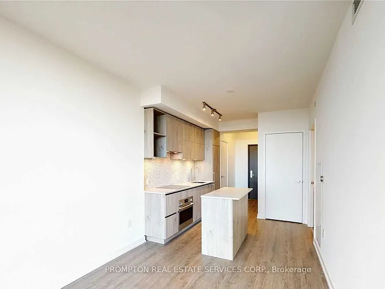 1 Yorkville Ave #2910 — Photo 6
