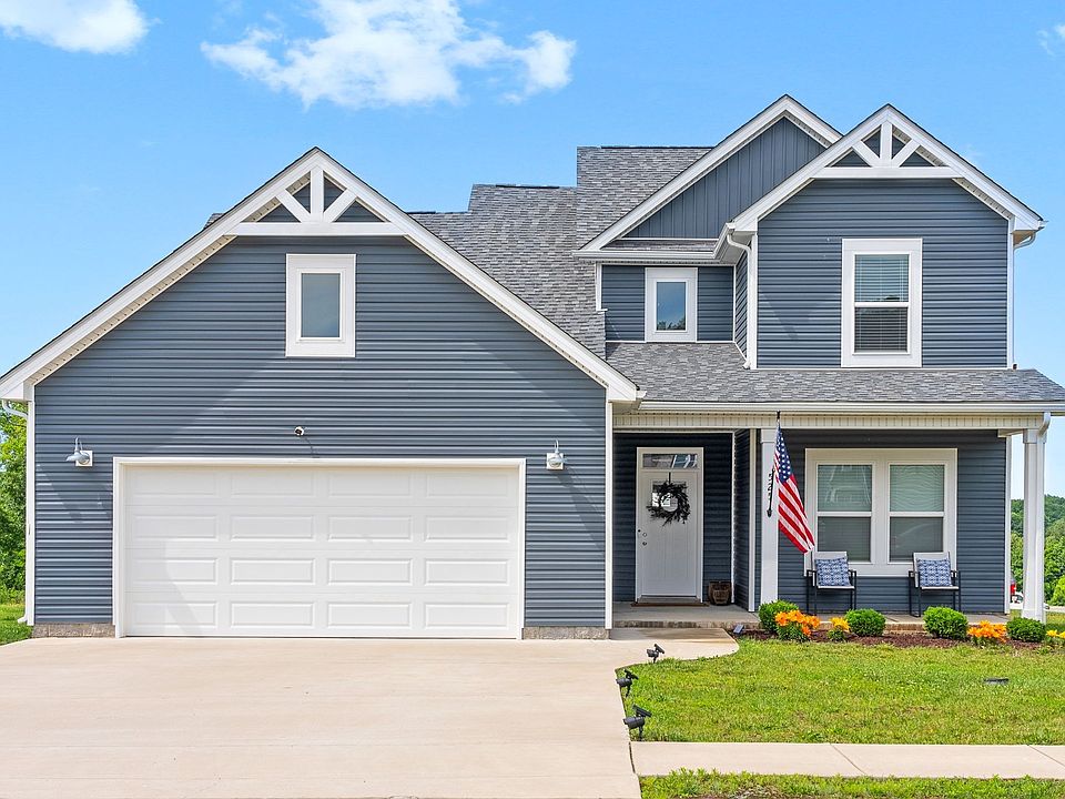 1st image of 525 Bloomington Trce