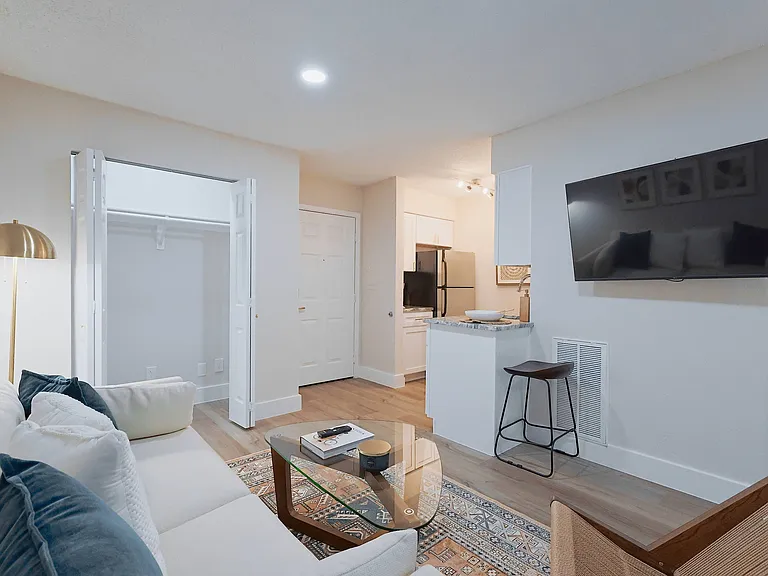 TRELLIS Canyon Creek Apartments — Photo 27
