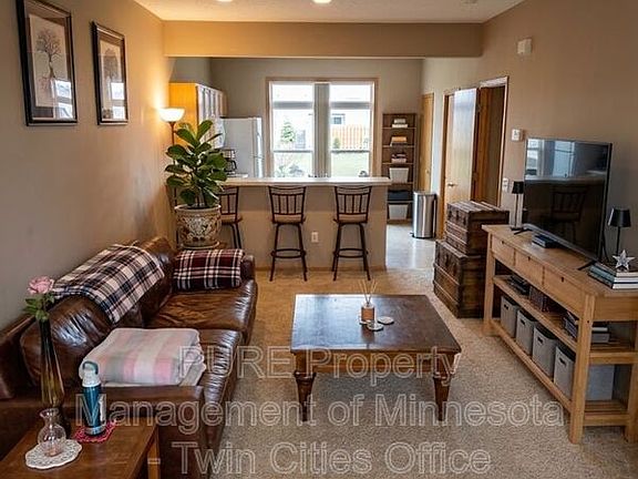 2nd image of 18 Hope Cir