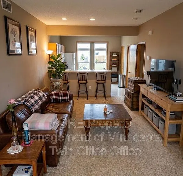 18 Hope Cir — Photo 1