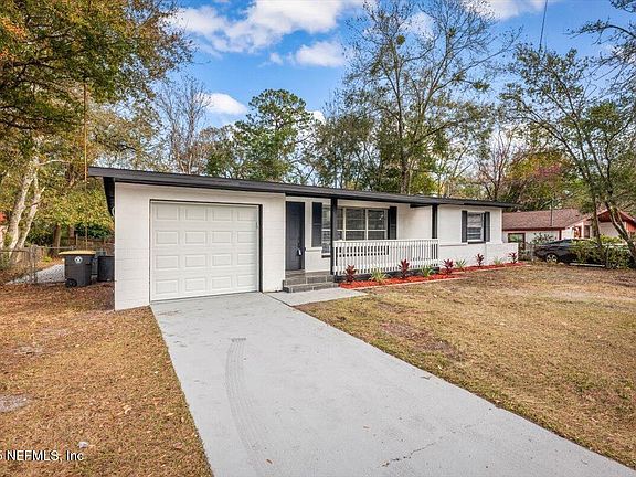3rd image of 4707 REDSTONE Drive